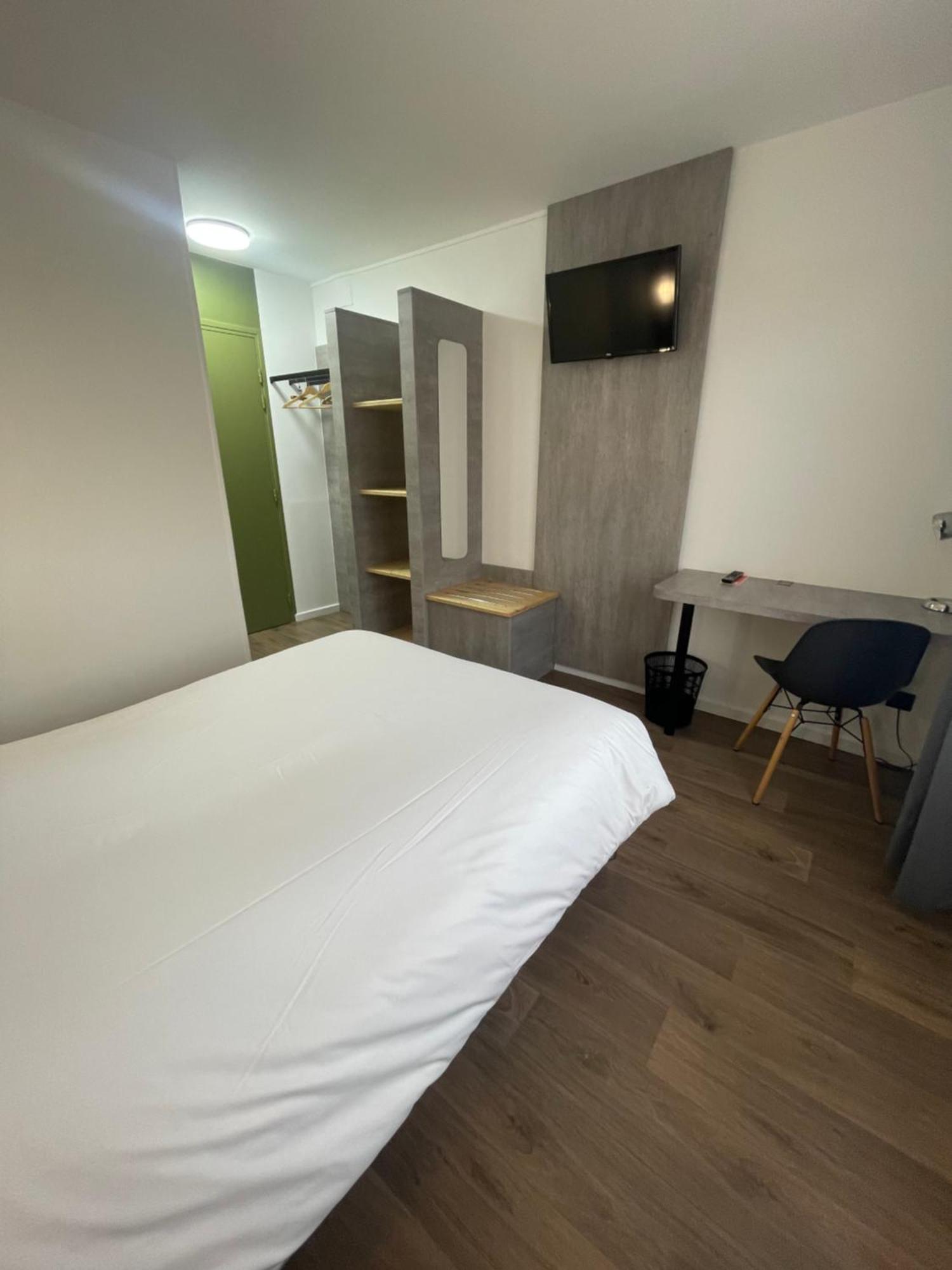 Neuves-Maisons Hotel Castel מראה חיצוני תמונה