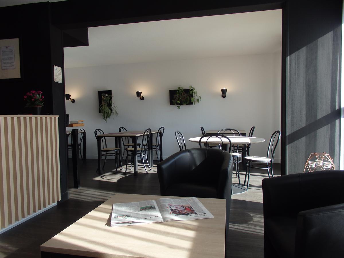 Neuves-Maisons Hotel Castel מראה חיצוני תמונה